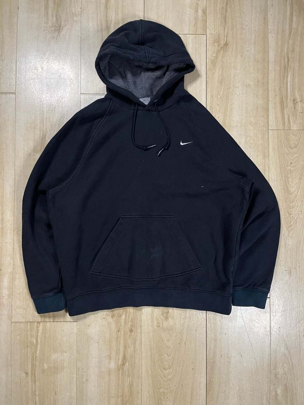 Vintage Y2K Nike Mini Swoosh Black Hoodie Sweatshirt